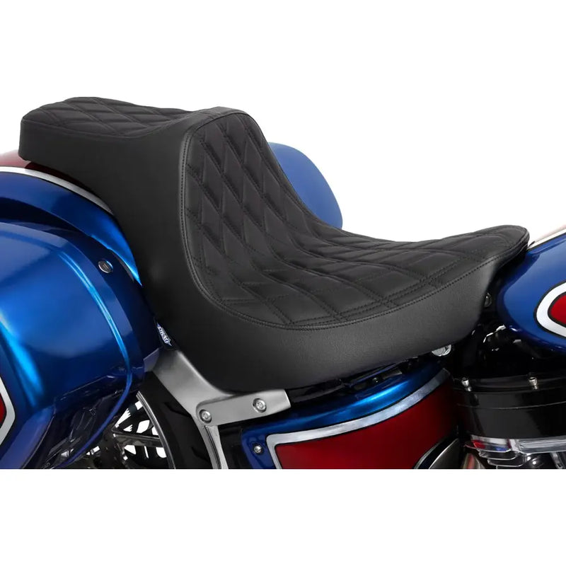 Drag Specialties Predator III Sadel till Harley 