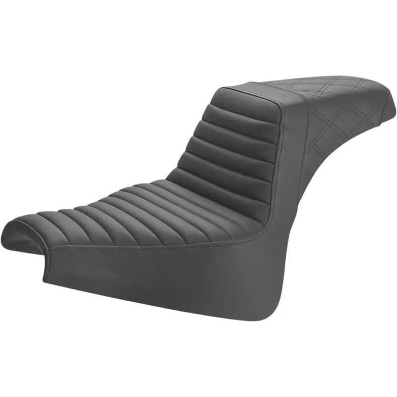Saddlemen Step-Up Tuck-n-Roll / Lattice Stitch Sadel till Harley