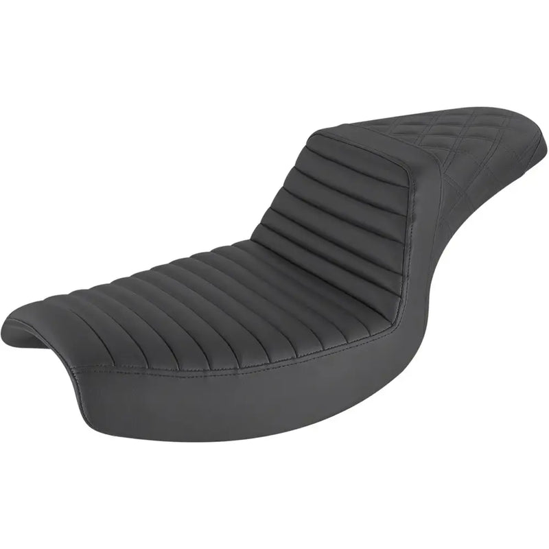 Saddlemen Step-Up Tuck-n-Roll / Lattice Stitch Sadel till Harley