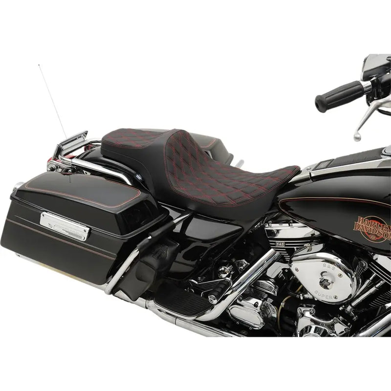 Drag Specialties Predator III Sadel till Harley 