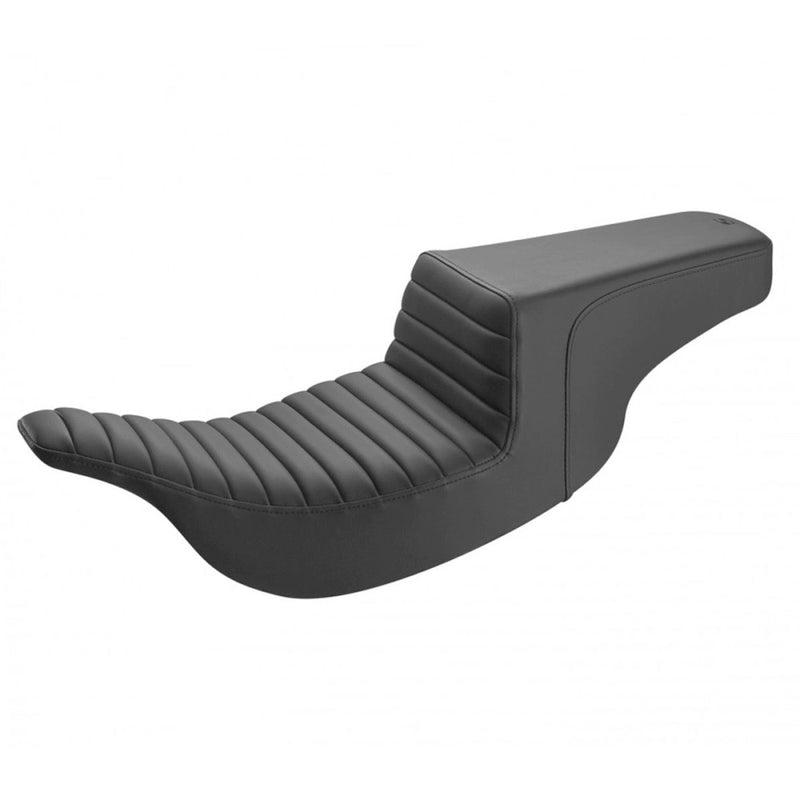 Saddlemen Step-Up Front Tuck-n-Roll Sadel till Harley