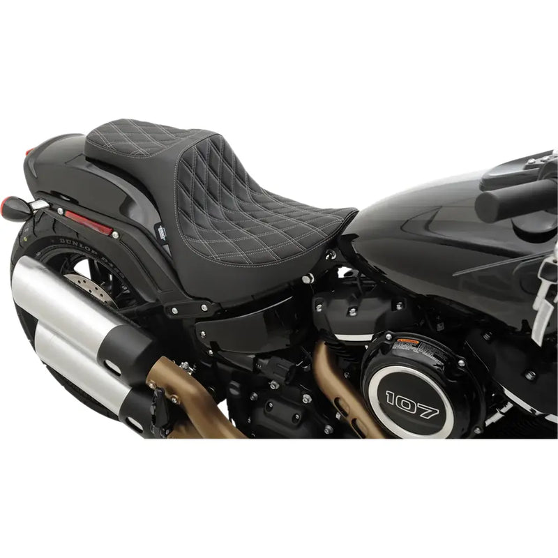 Drag Specialties Predator III Sadel till Harley 