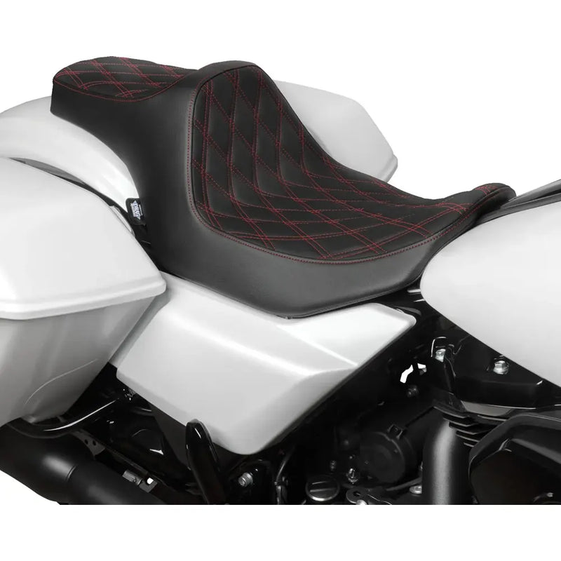 Drag Specialties Predator III Sadel till Harley 