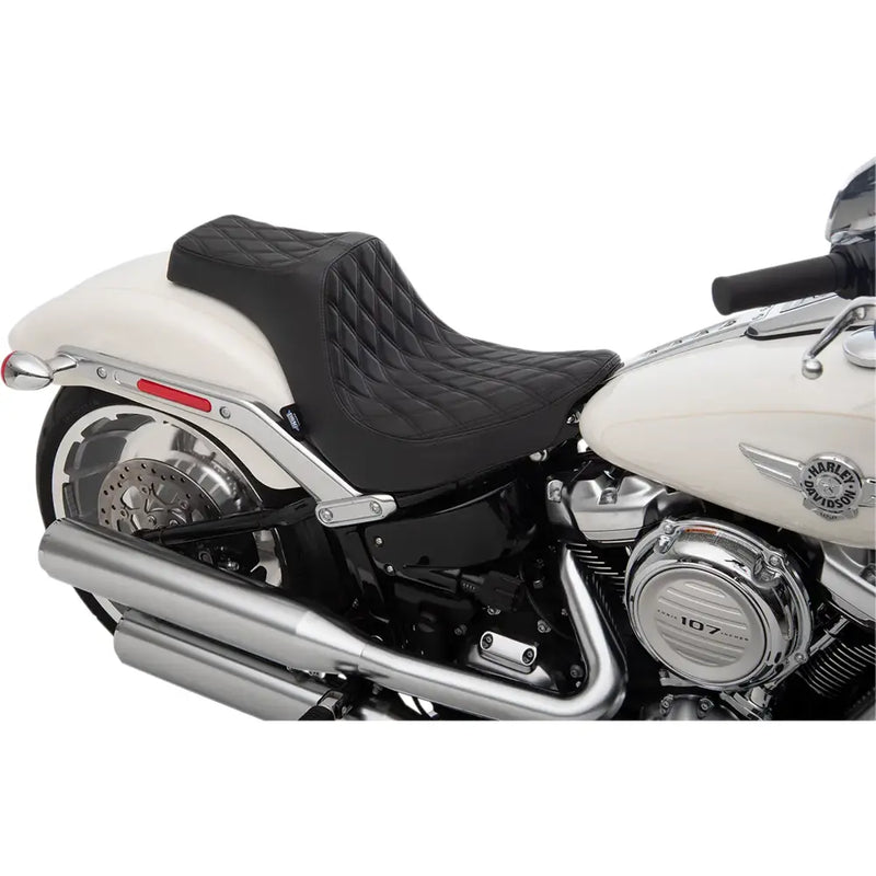 Drag Specialties Predator III Sadel till Harley 