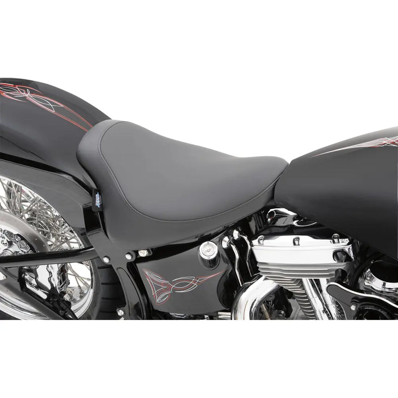 Drag Specialties Solo Sadel till Harley