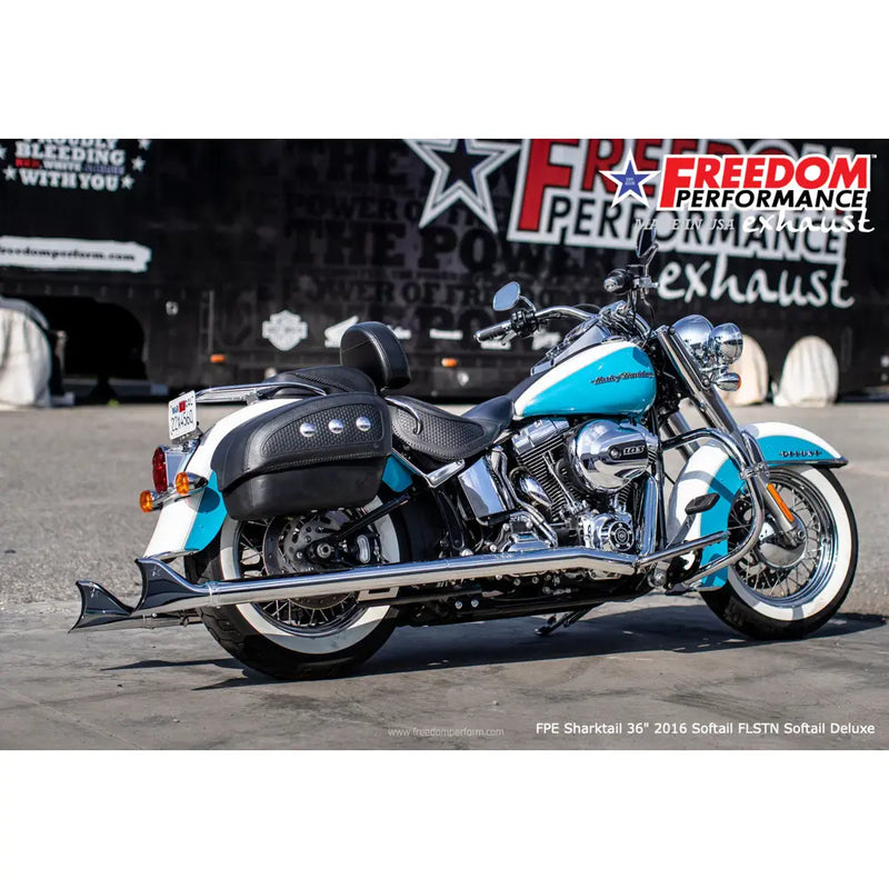 Freedom Performance Sharktail True Duals Avgassystem till Harley