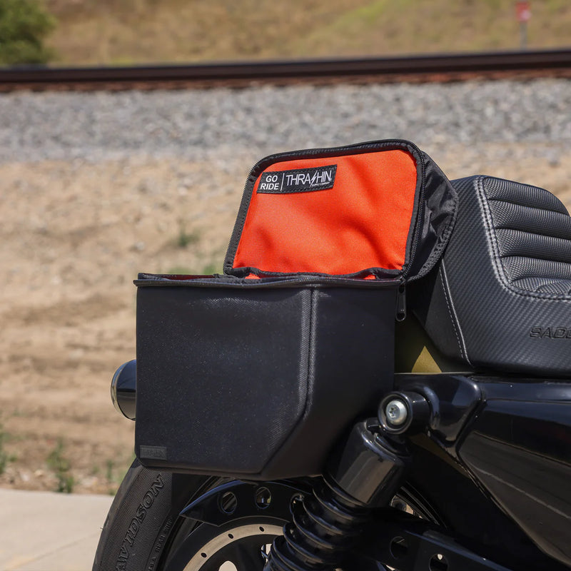 Thrashin Supply Mini Essential 8L Throw-Over Sadelväskor MC