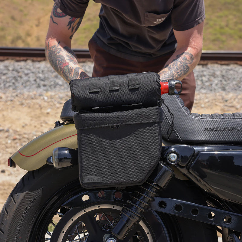 Thrashin Supply Mini Essential 8L Throw-Over Sadelväskor MC