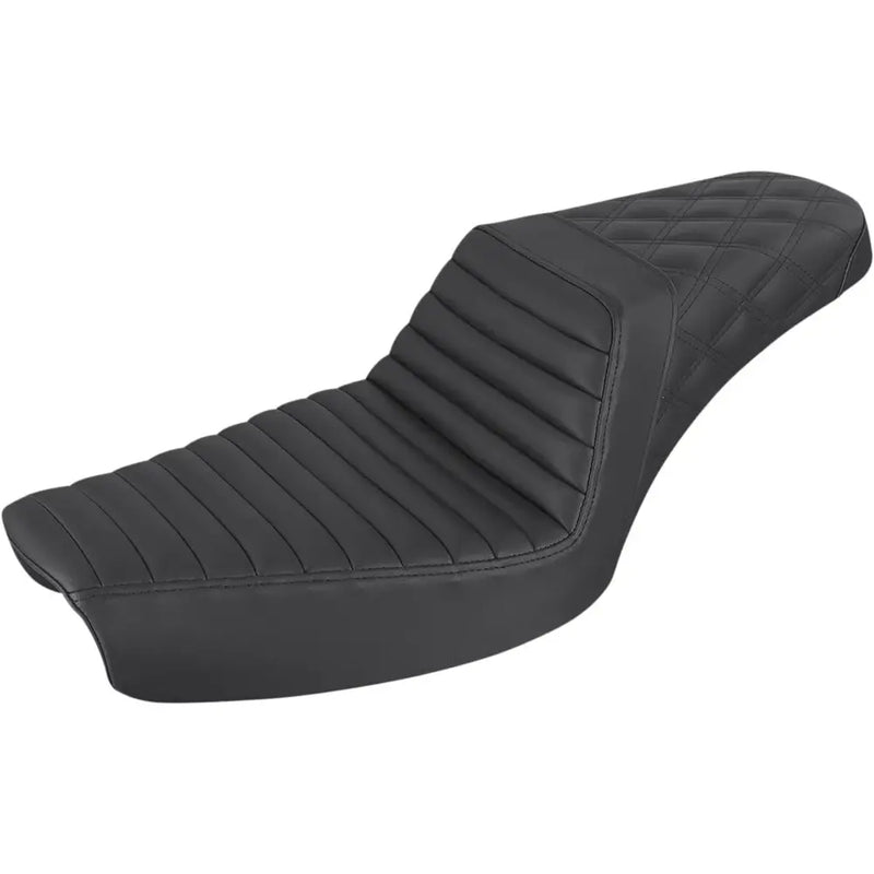 Saddlemen Step-Up Tuck-n-Roll / Lattice Stitch Sadel till Harley