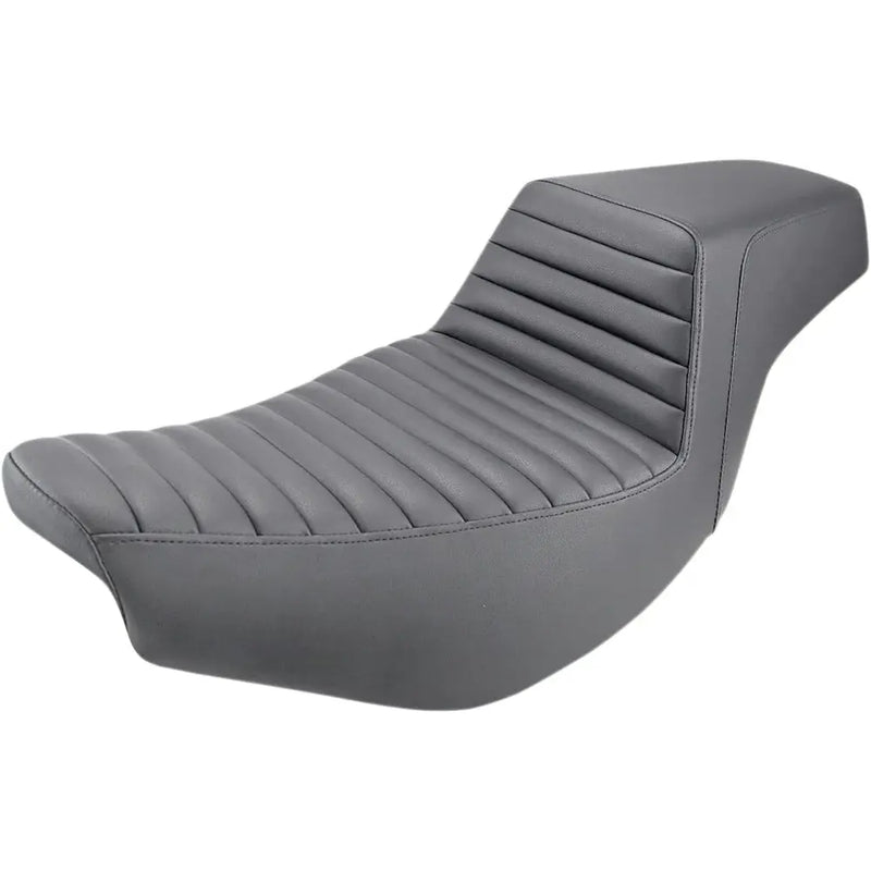 Saddlemen Step-Up Front Tuck-n-Roll Sadel till Indian