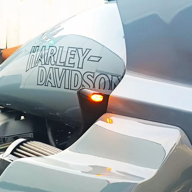 Dominator ST Wind Deflector LED Blinkers till Harley